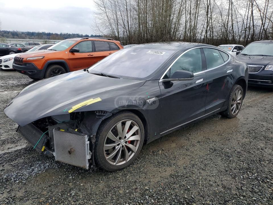 Tesla Model S - фото 3