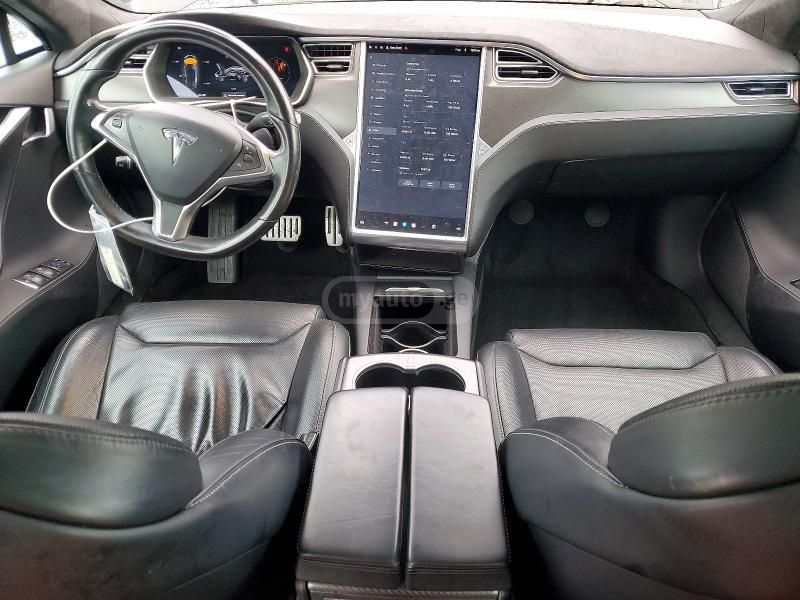 Tesla Model S - фото 5
