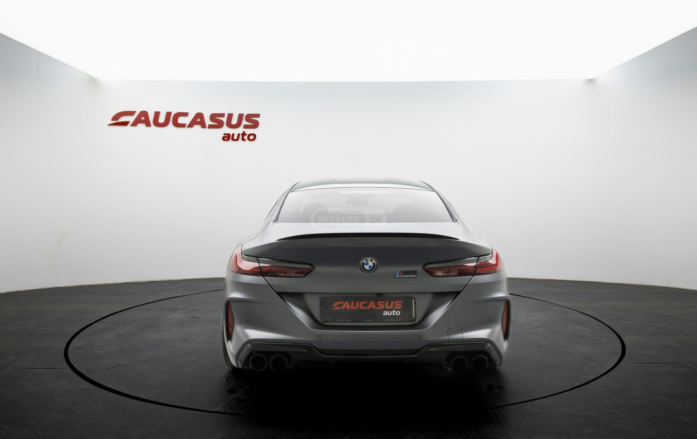 BMW M8 - фото 5
