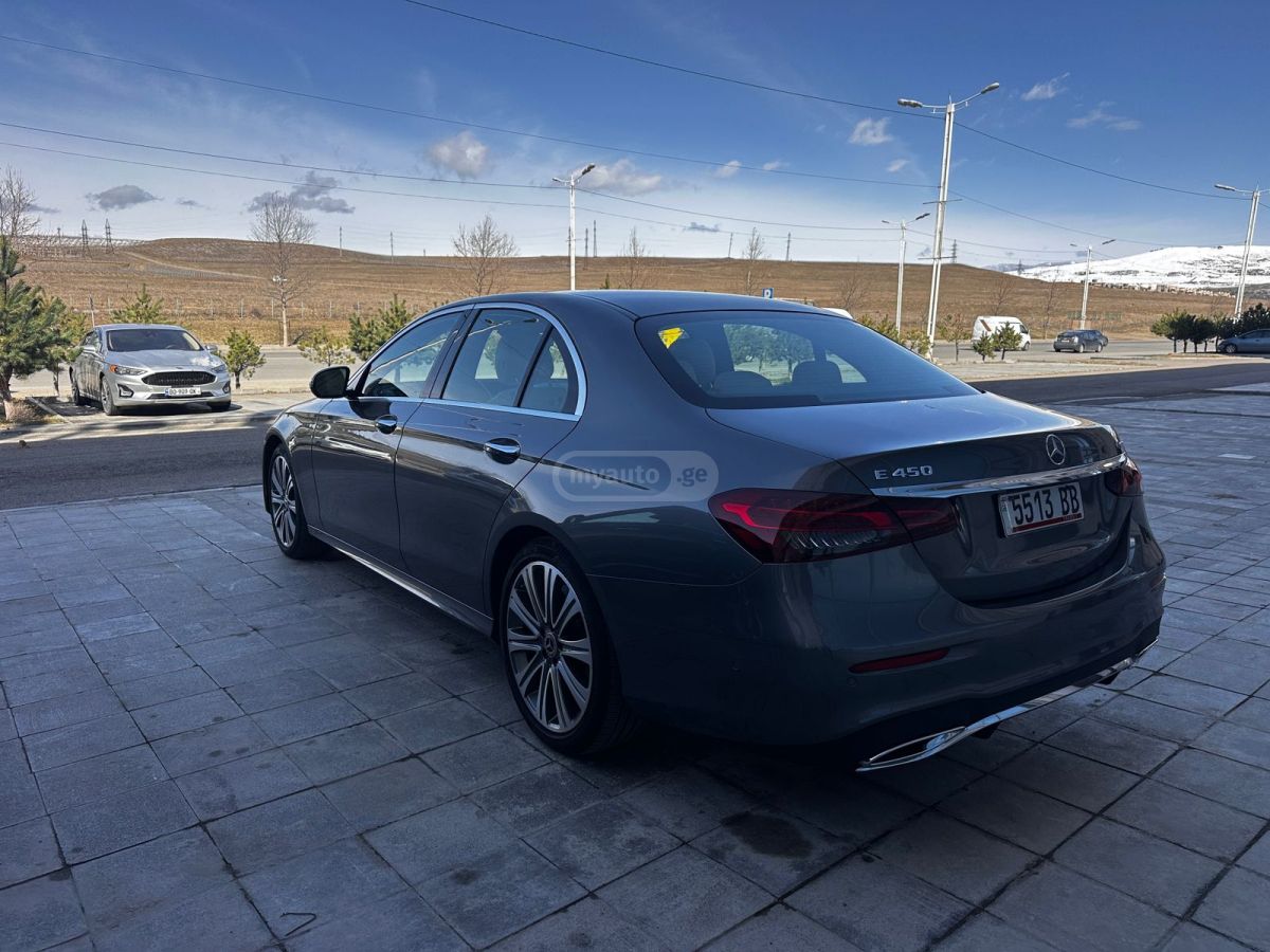 Mercedes-Benz E 450 2022 — миниатюра 6