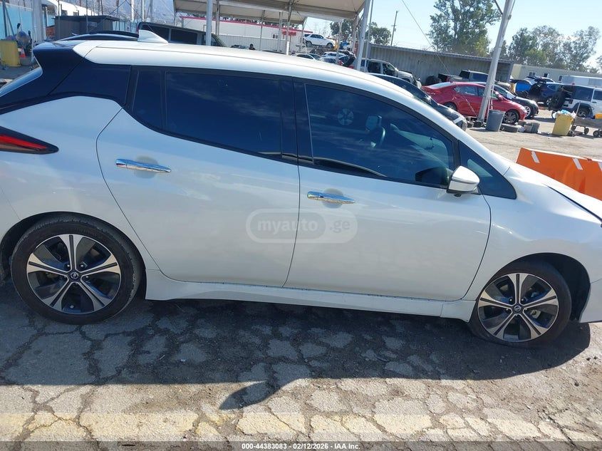 Nissan Leaf - фото 10
