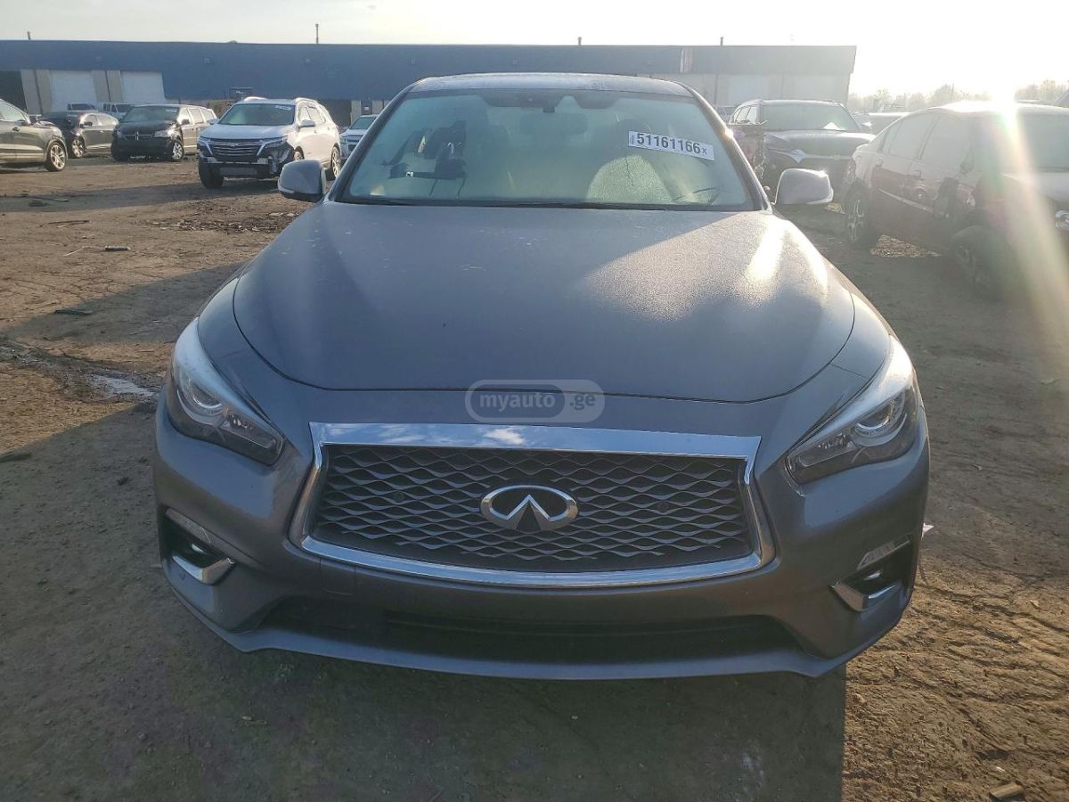 Infiniti Q 50 - фото 1