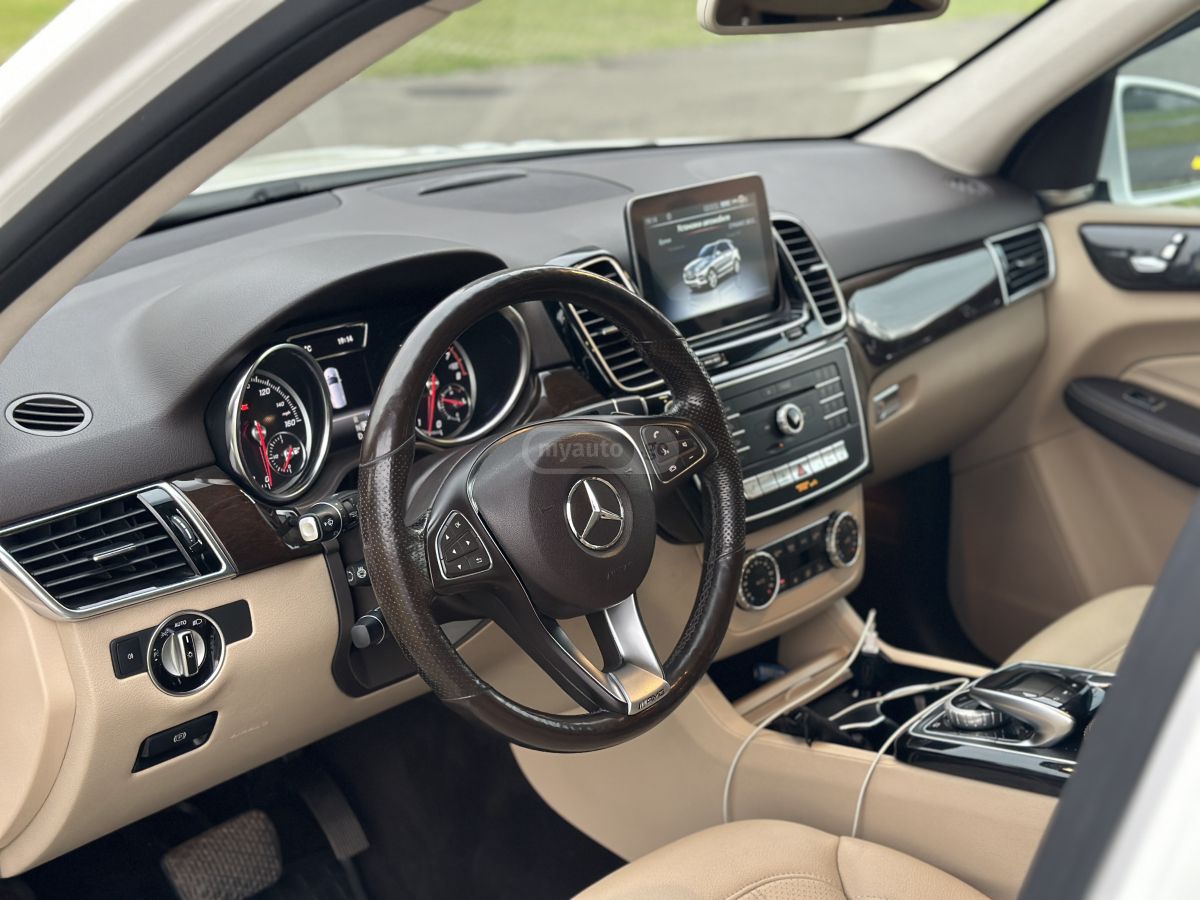 Mercedes-Benz GLE 350 - фото 14