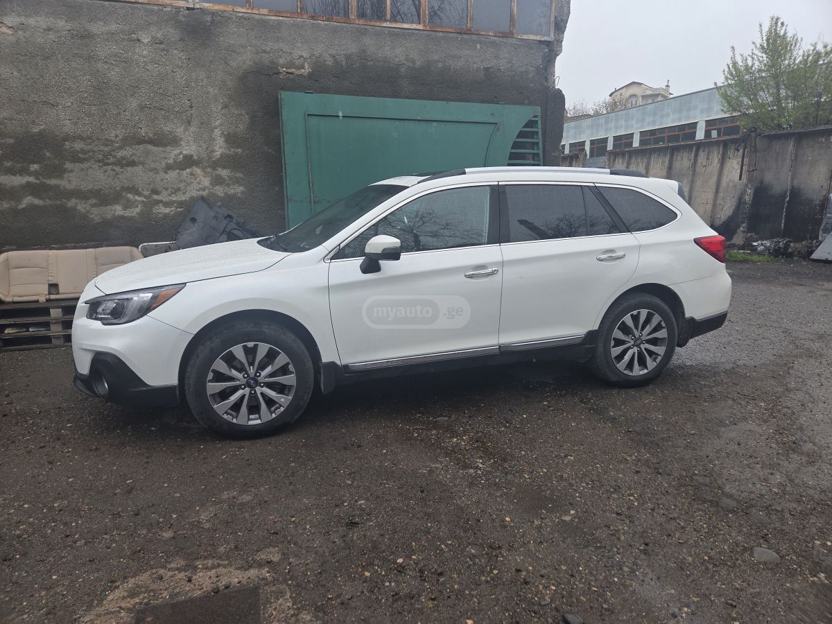 Subaru Outback - фото 3