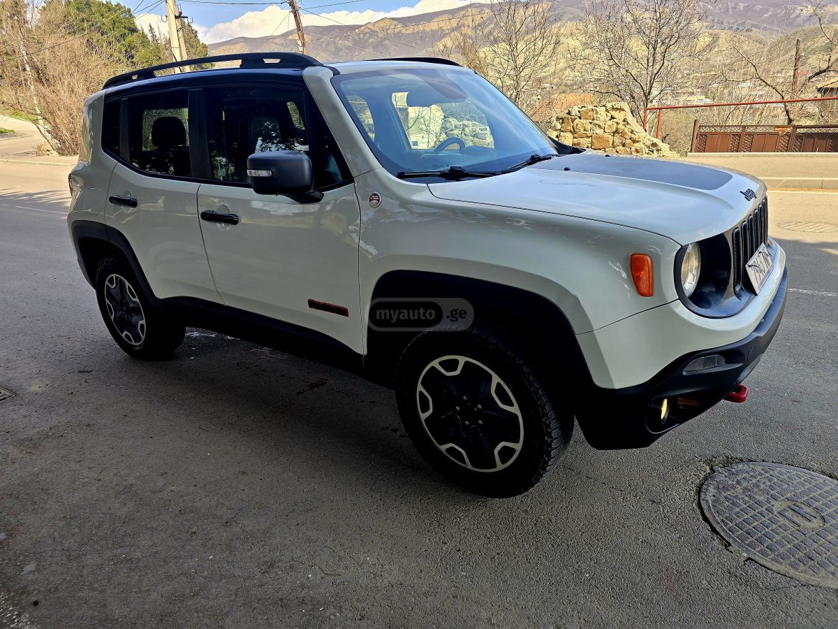 Jeep Renegade - фото 2