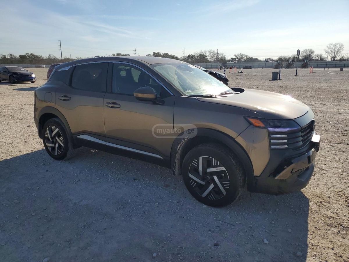 Nissan Kicks - фото 1