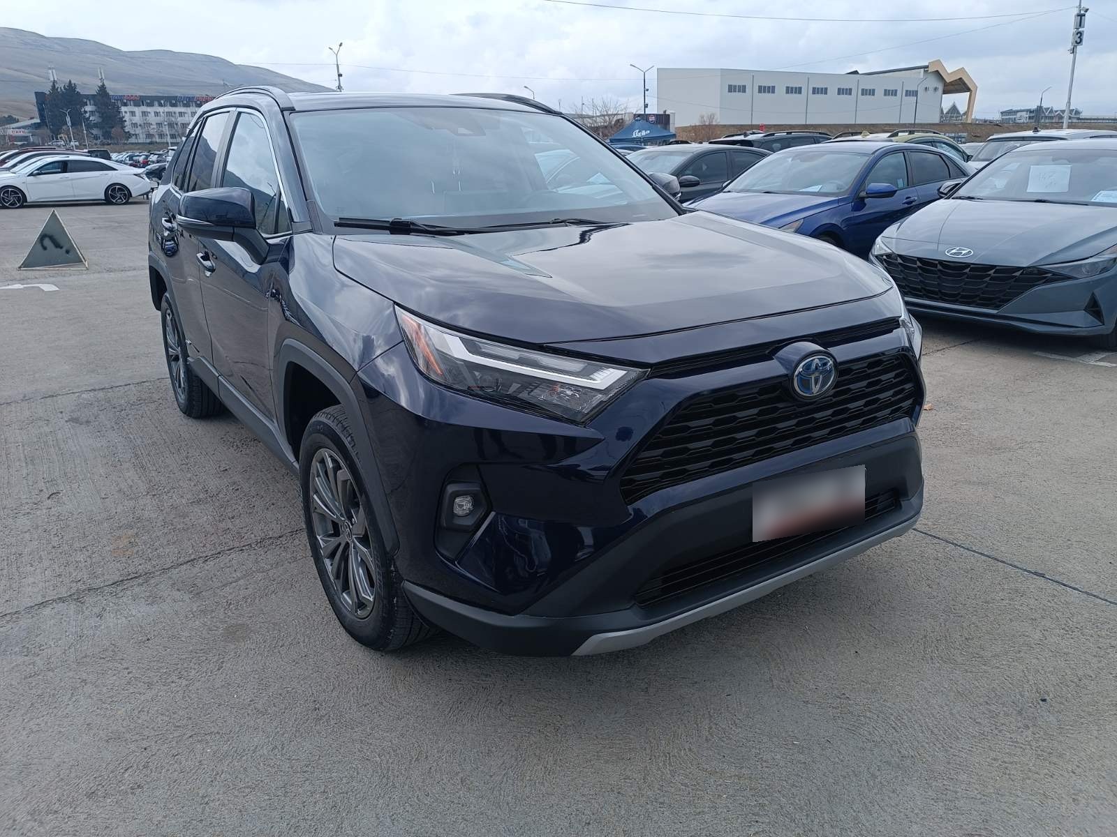 Toyota RAV 4 - фото 2