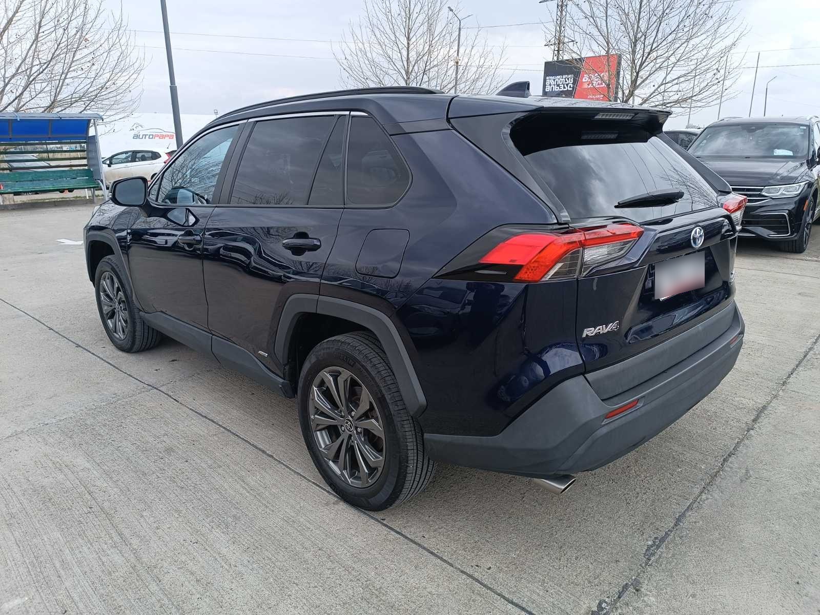 Toyota RAV 4 - фото 6