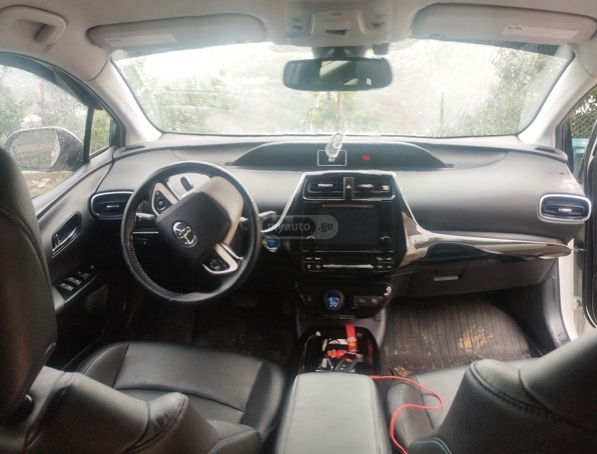 Toyota Prius - фото 12