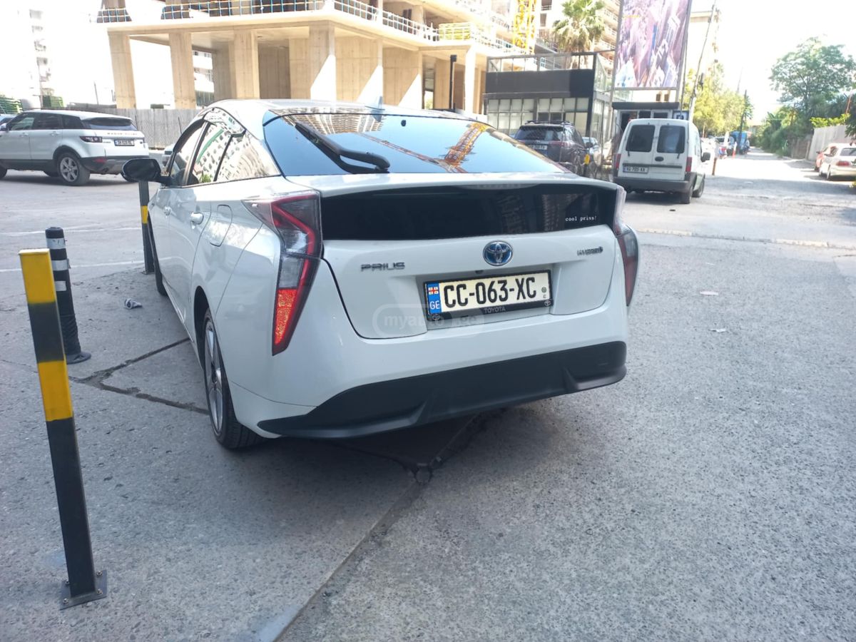 Toyota Prius - фото 7