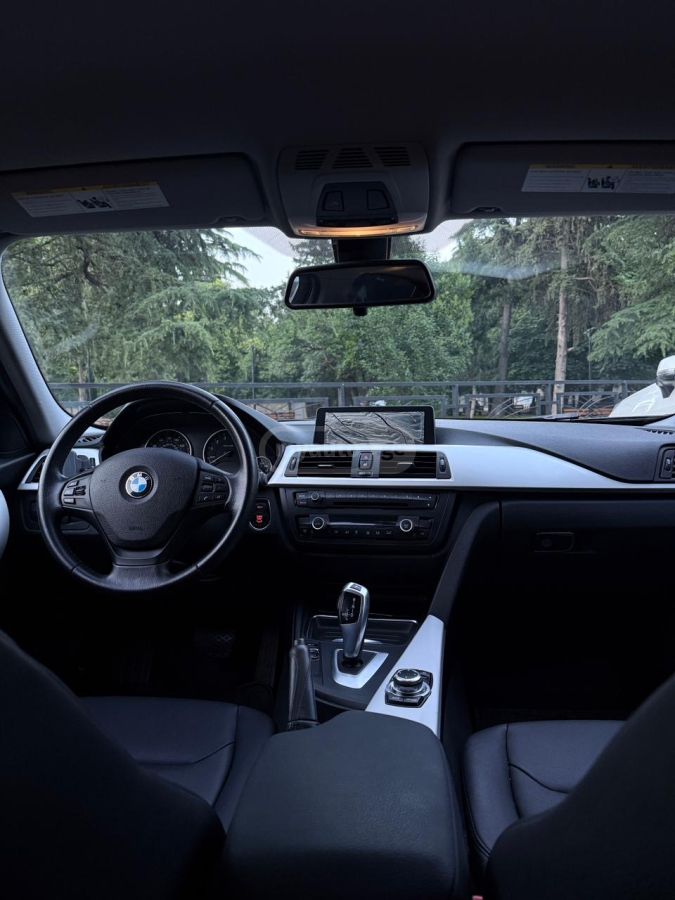 BMW3202013