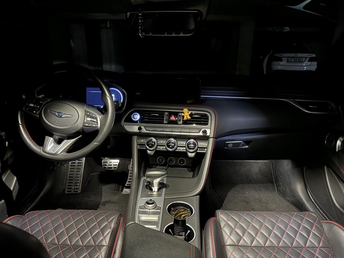 Hyundai Genesis G70 2022 — миниатюра 9