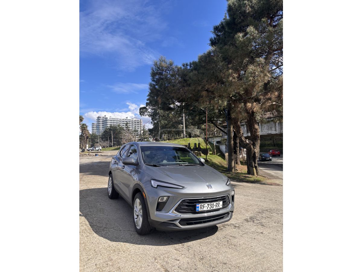 Buick Encore - фото 1