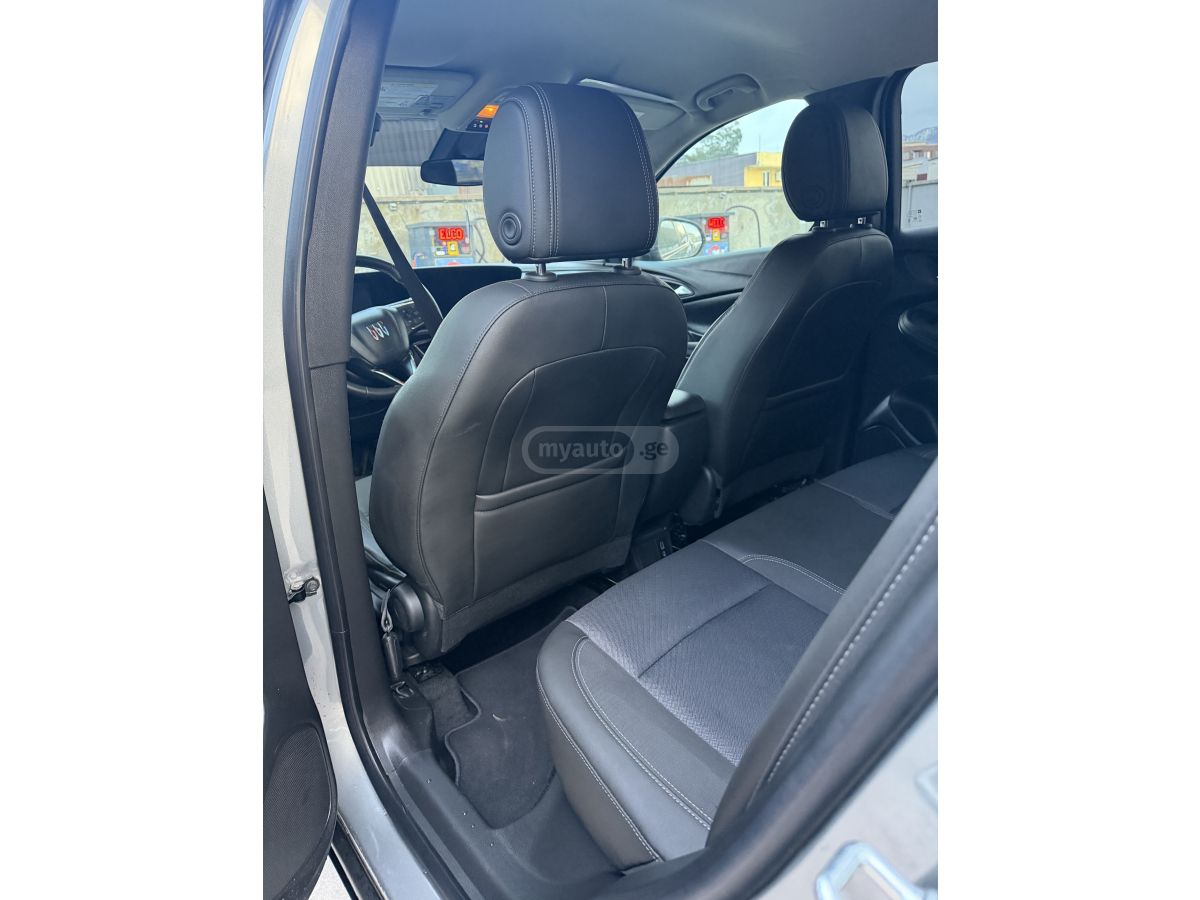Buick Encore - фото 10