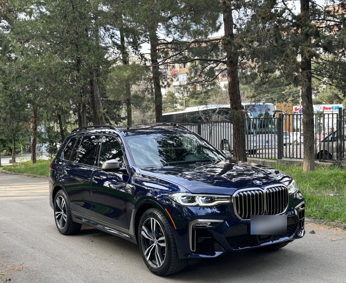 BMW X7 - фото 2