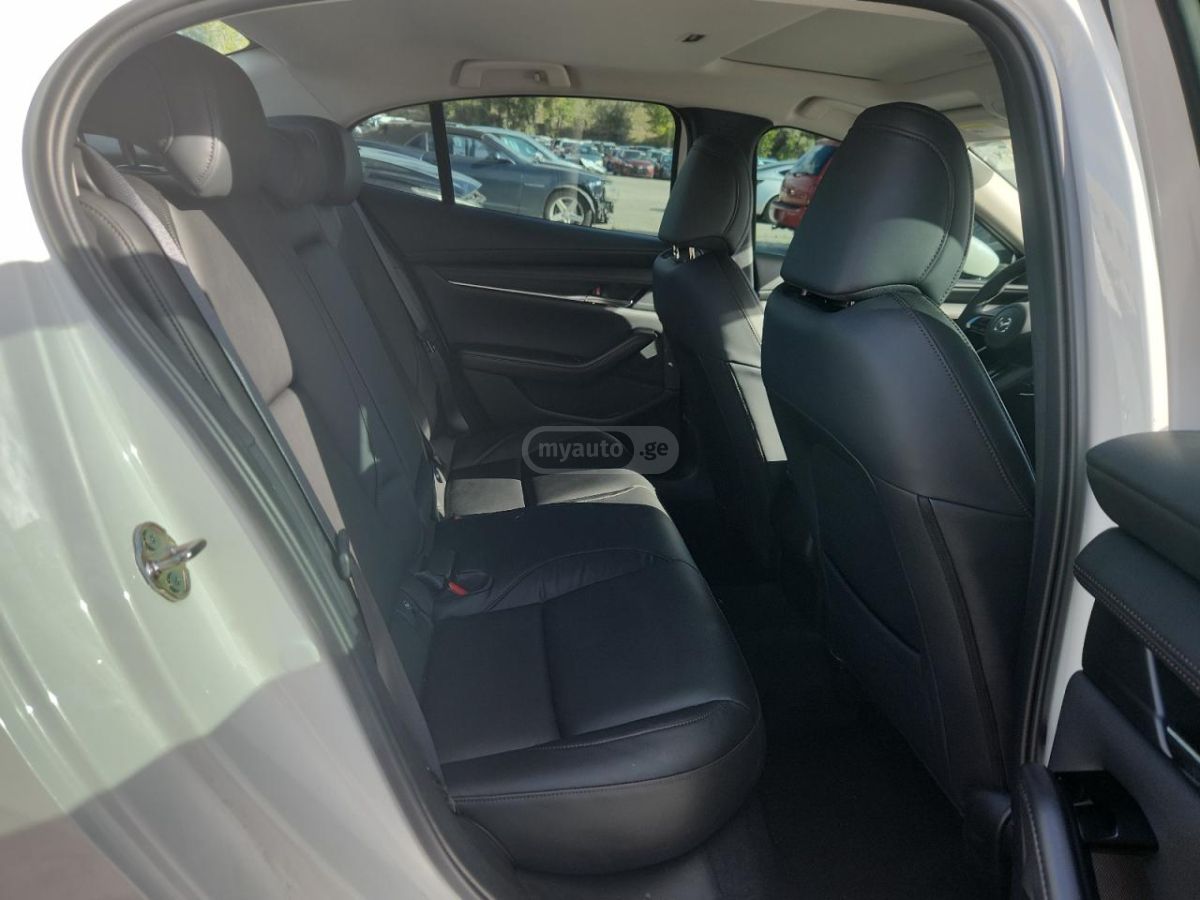 Mazda 1300 2025 — миниатюра 10