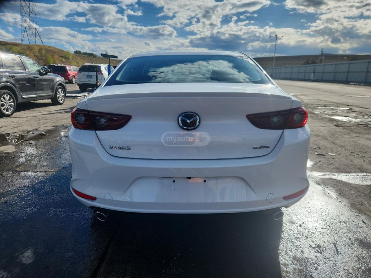 Mazda 1300 2025 — миниатюра 6