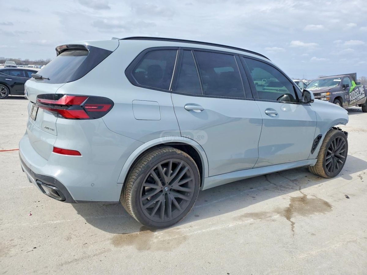 BMW X5 - фото 3