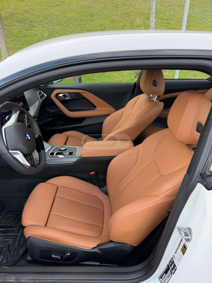 BMW 230i Xi 2024 — миниатюра 11