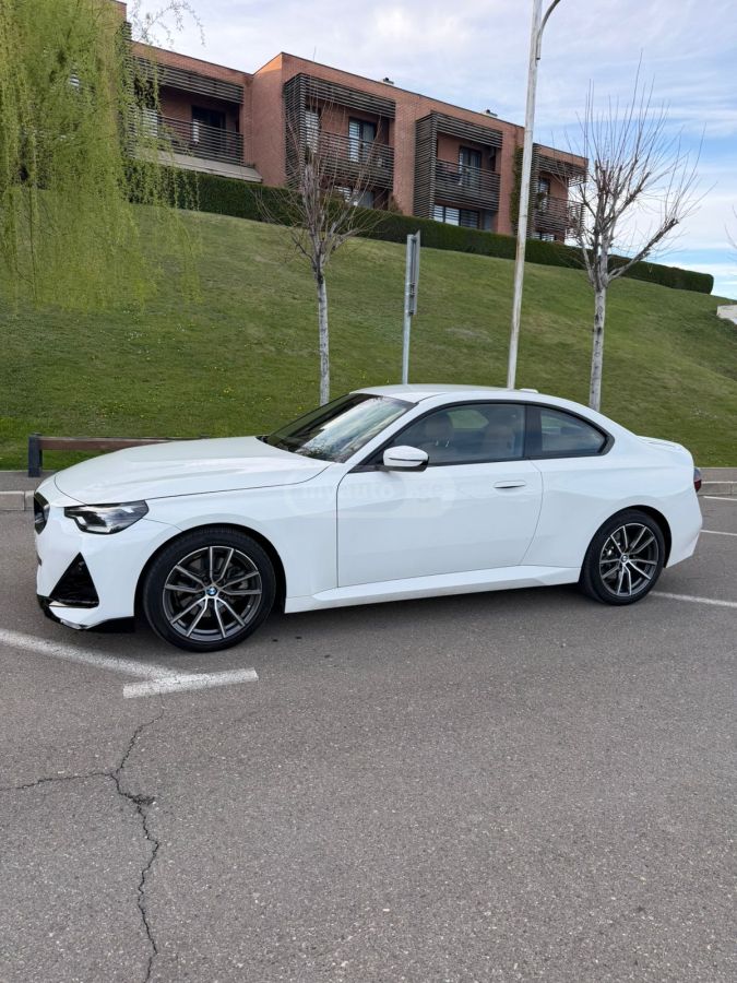 BMW 230i Xi 2024 — миниатюра 5