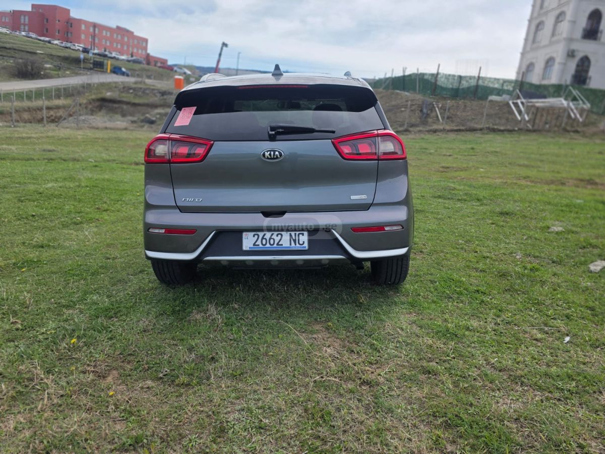 Kia Niro - фото 14