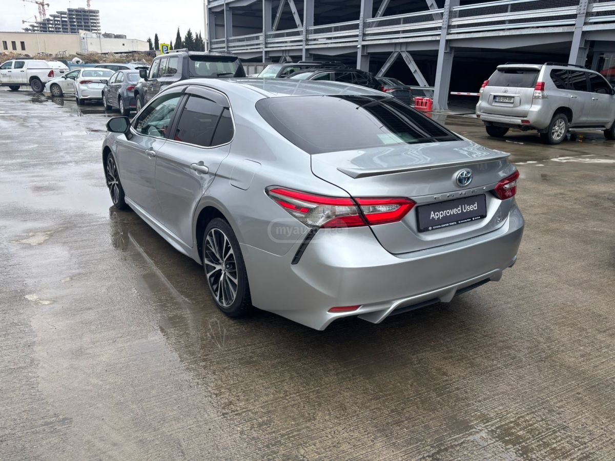 Toyota Camry - фото 9