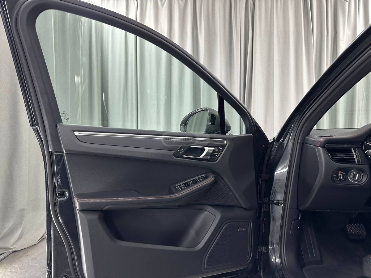 Porsche Macan 2026 — миниатюра 13