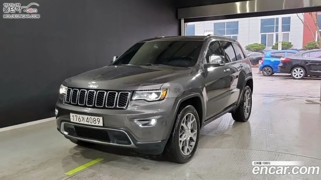 Jeep Grand Cherokee - фото 11