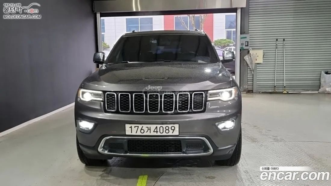 Jeep Grand Cherokee - фото 3