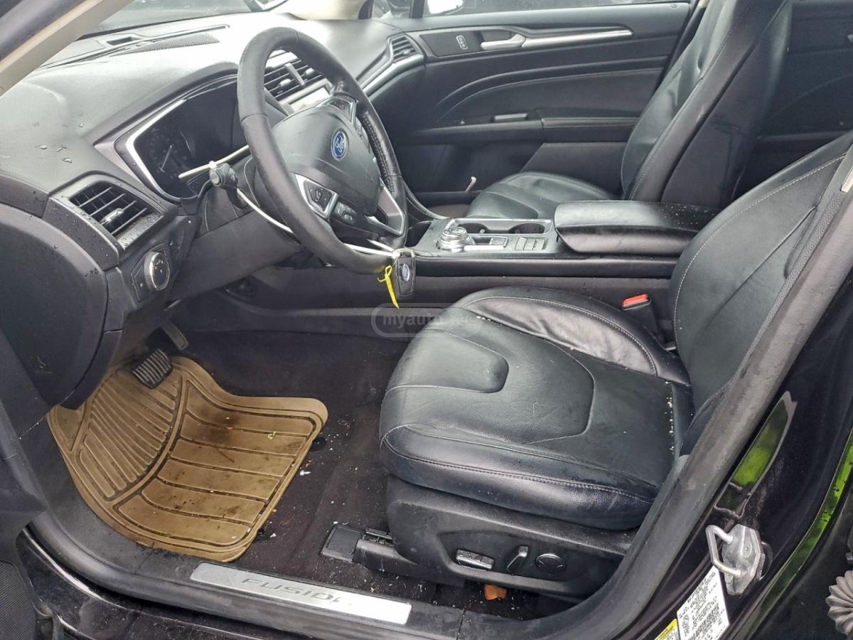 Ford Fusion - фото 7