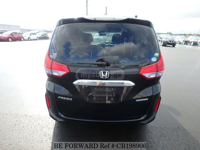 Honda Freed - фото 3