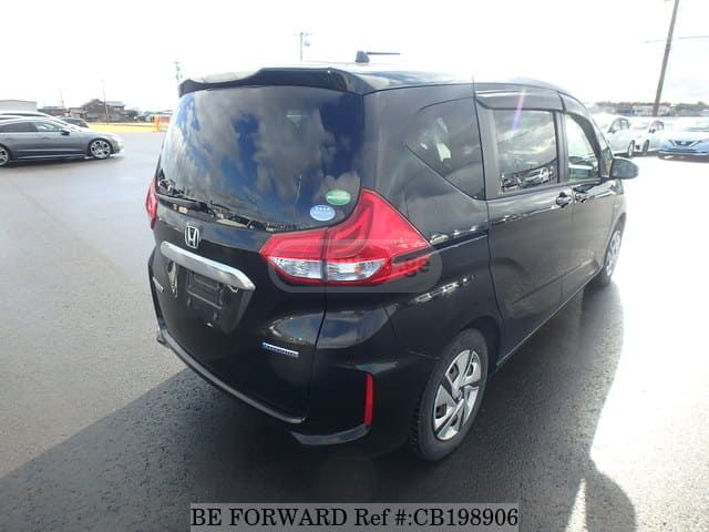 Honda Freed - фото 4