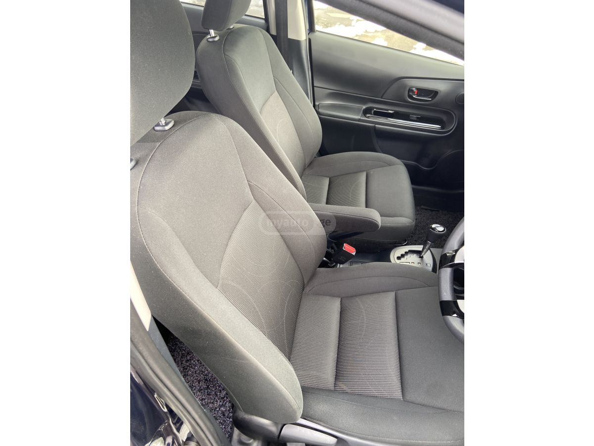 Toyota Aqua - фото 10