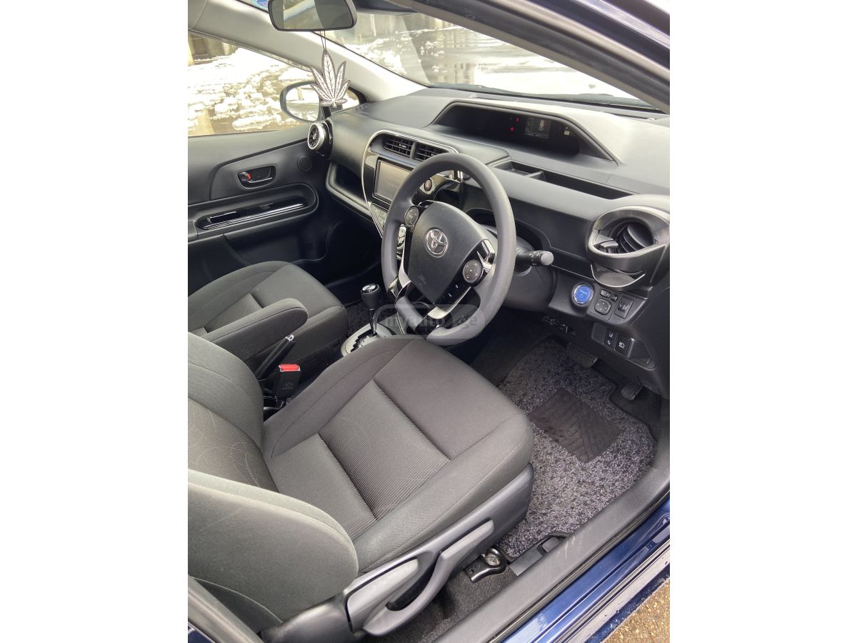 Toyota Aqua - фото 9