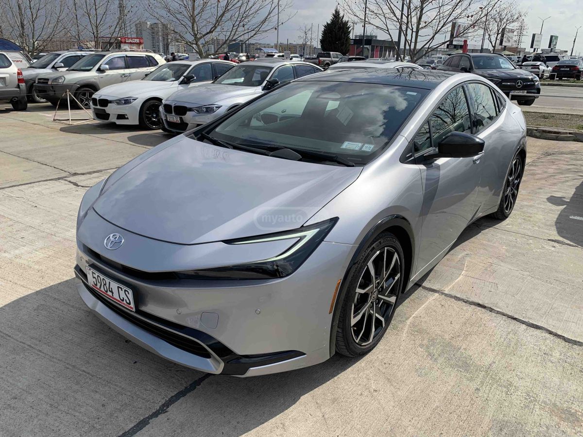 Toyota Prius Prime XSE 2024 — миниатюра 1
