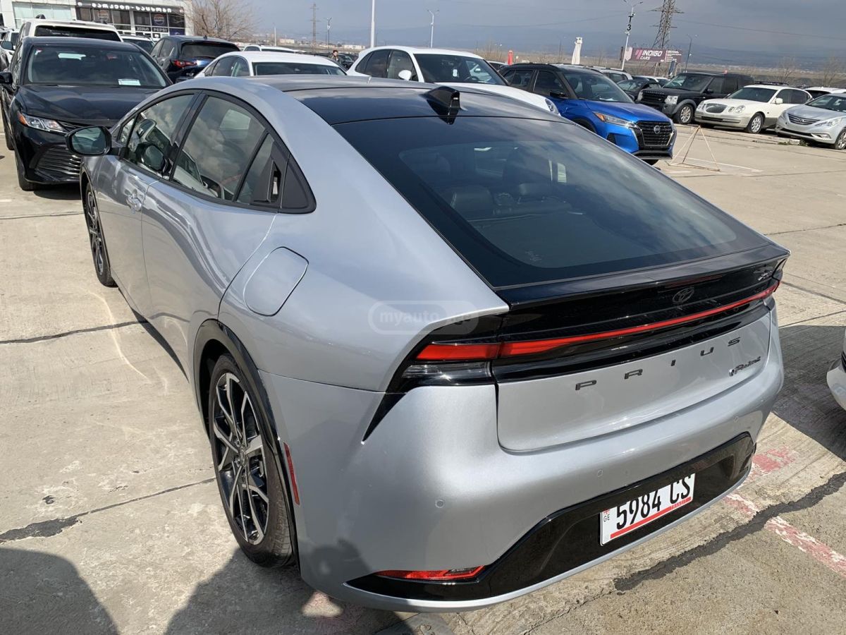 Toyota Prius Prime XSE 2024 — миниатюра 4