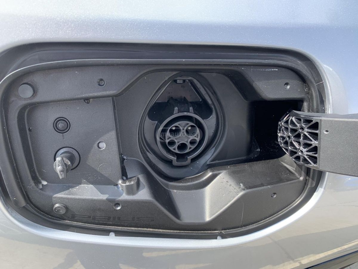 Toyota Prius Prime XSE 2024 — миниатюра 7