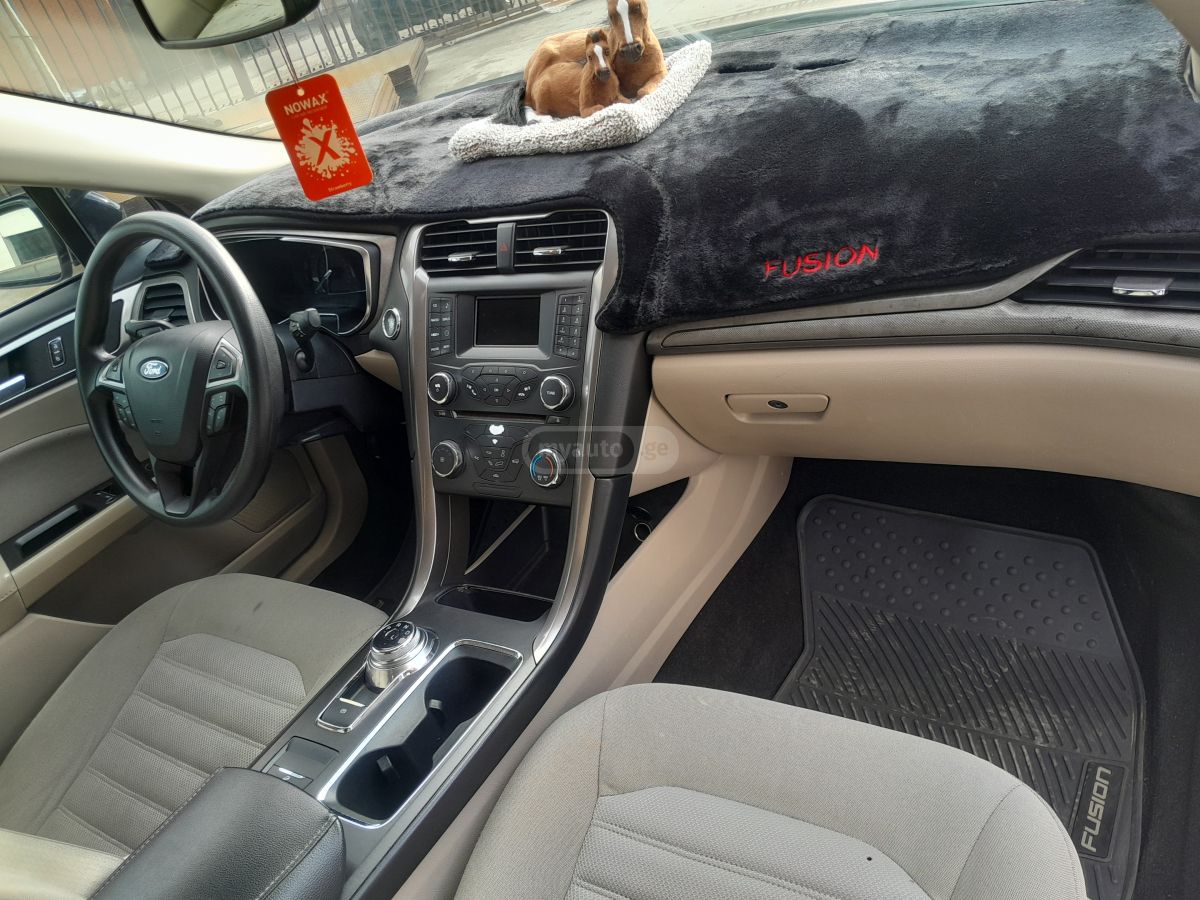 Ford Fusion - фото 11