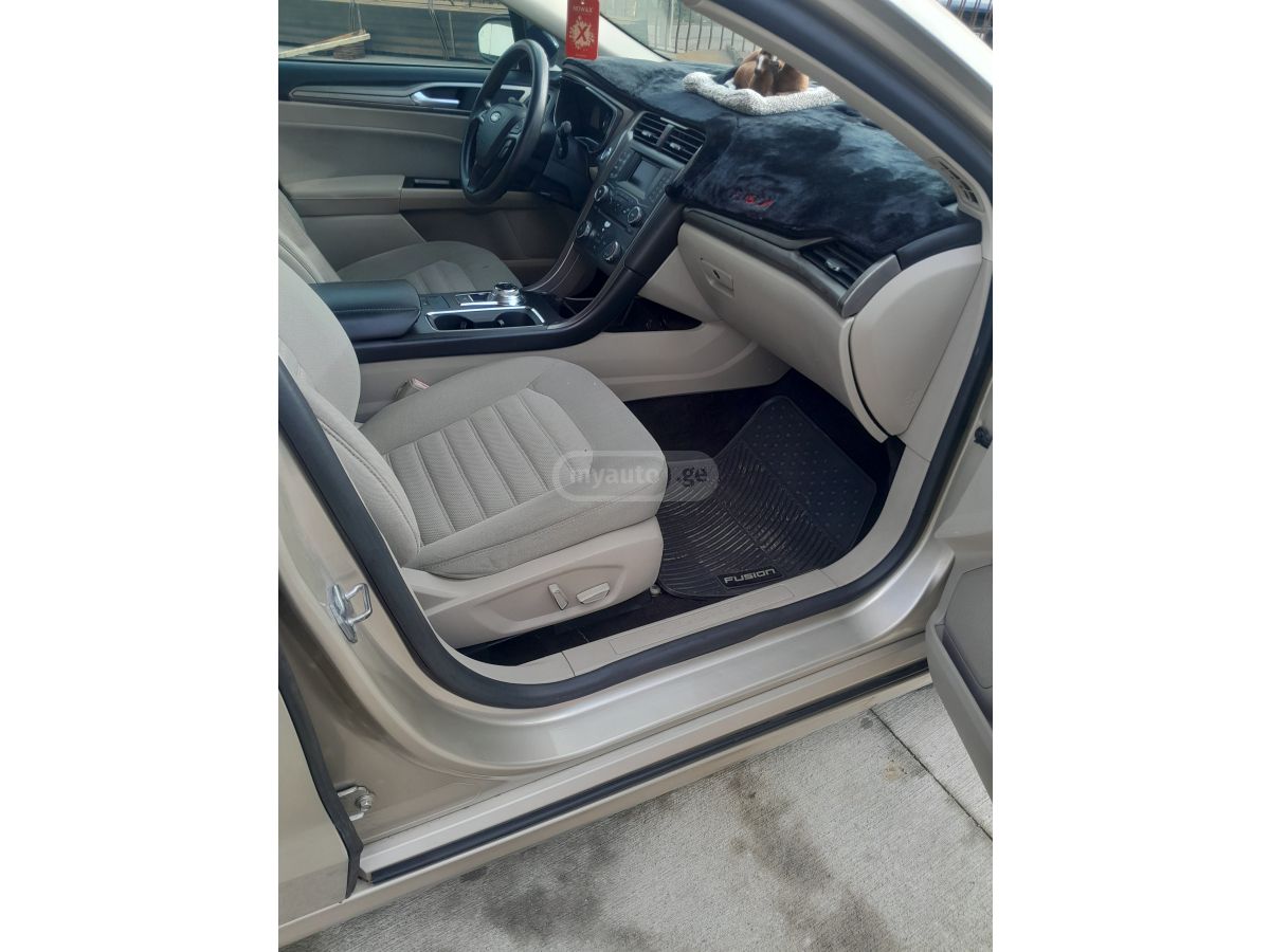 Ford Fusion - фото 12