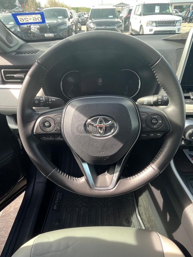 Toyota RAV 4 - фото 9