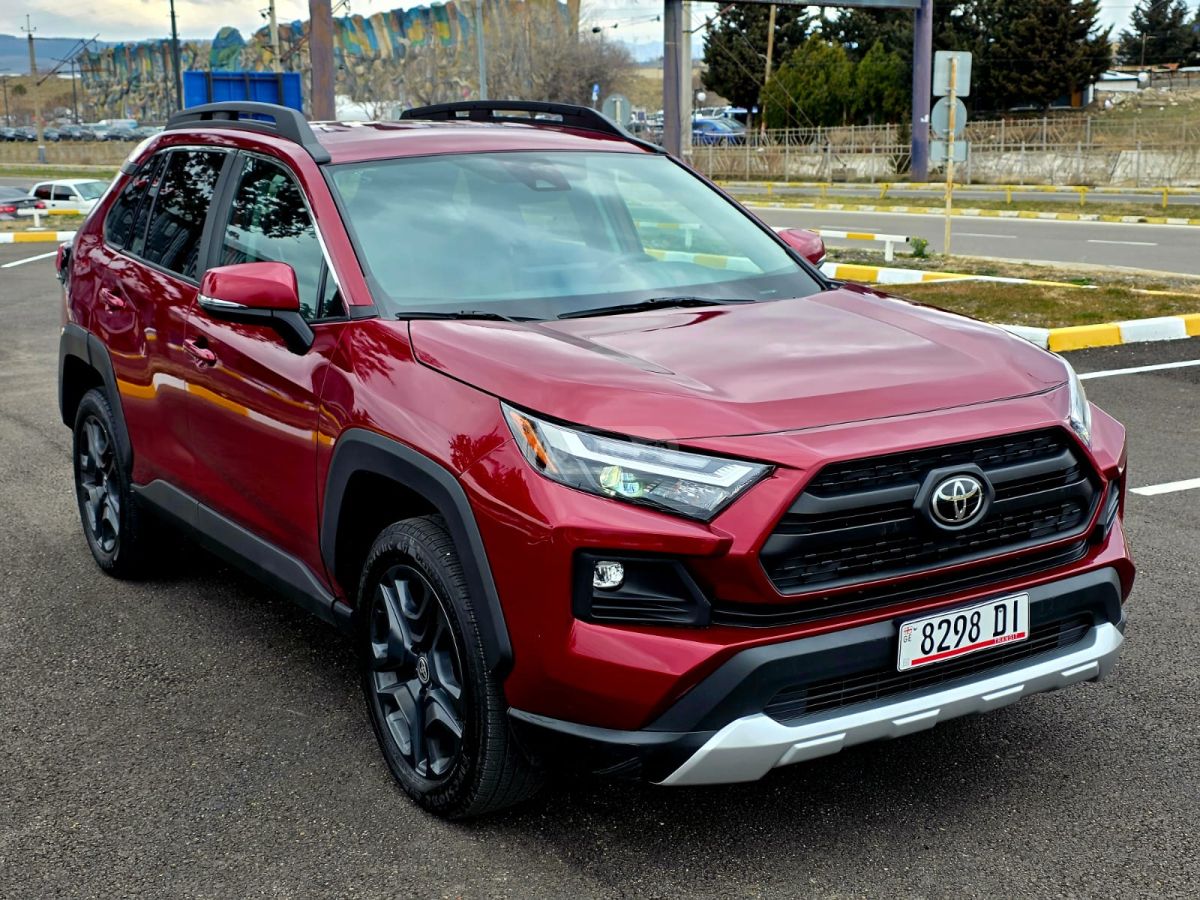 Toyota Adventure 4dr All-Wheel Drive — миниатюра 2