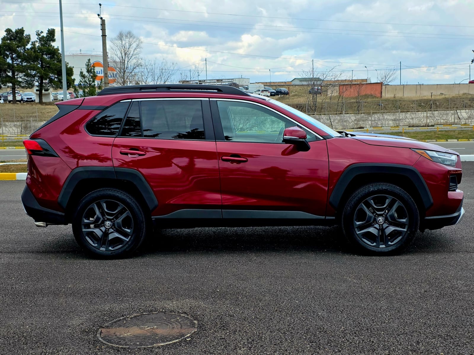 Toyota Adventure 4dr All-Wheel Drive — миниатюра 5