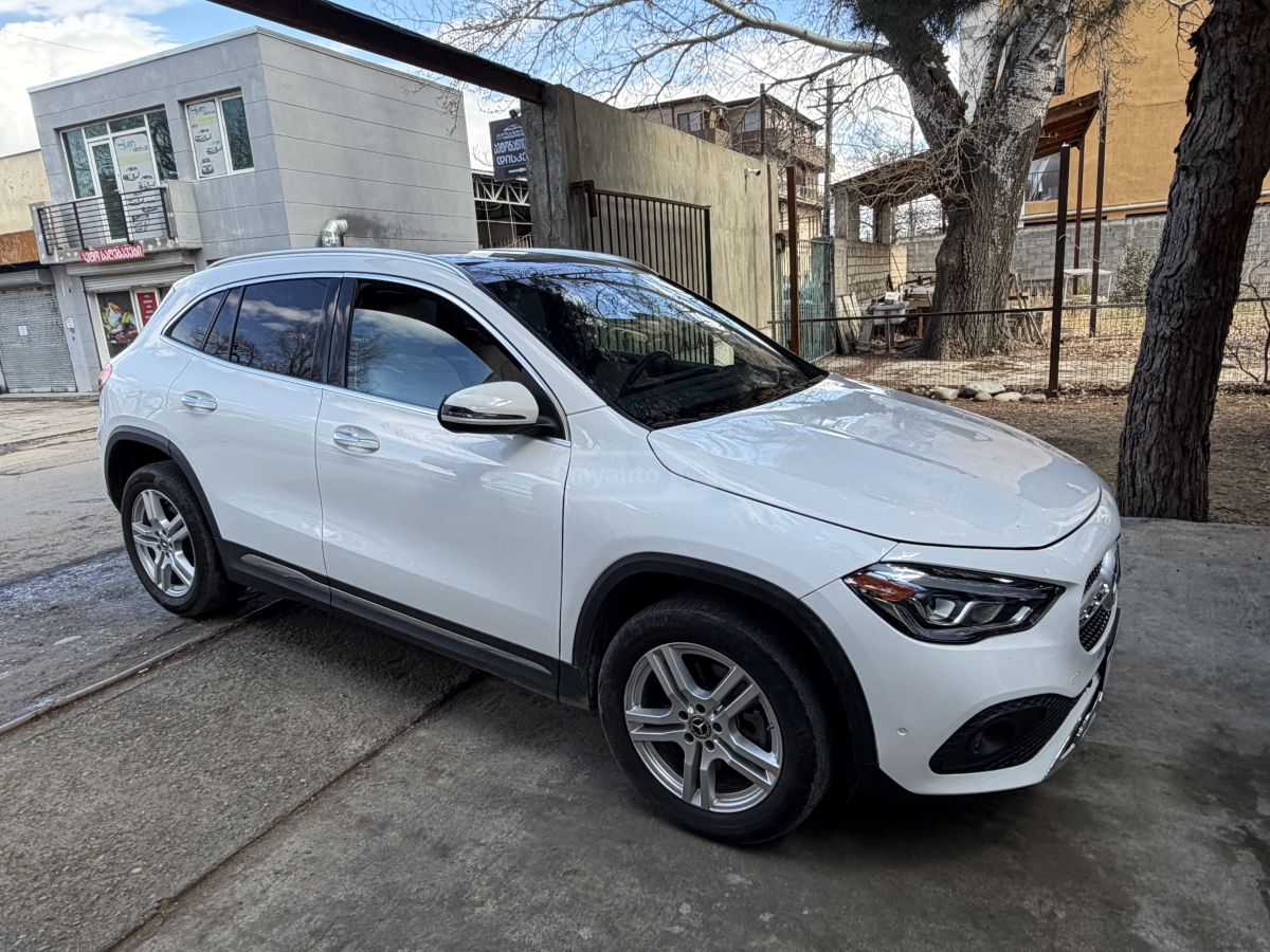 Mercedes-Benz Base GLA 250 4dr All-Wheel Dri — миниатюра 15