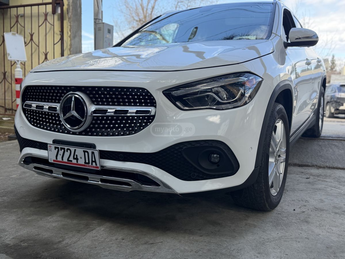 Mercedes-Benz Base GLA 250 4dr All-Wheel Dri — миниатюра 7