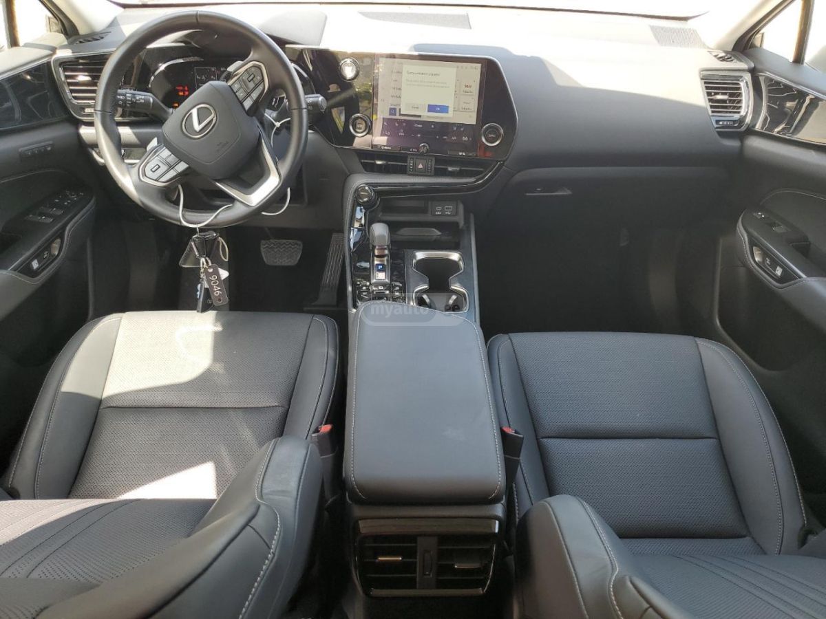 Lexus NX 300 Base 4dr All-wheel Drive Autom 2024 — миниатюра 8