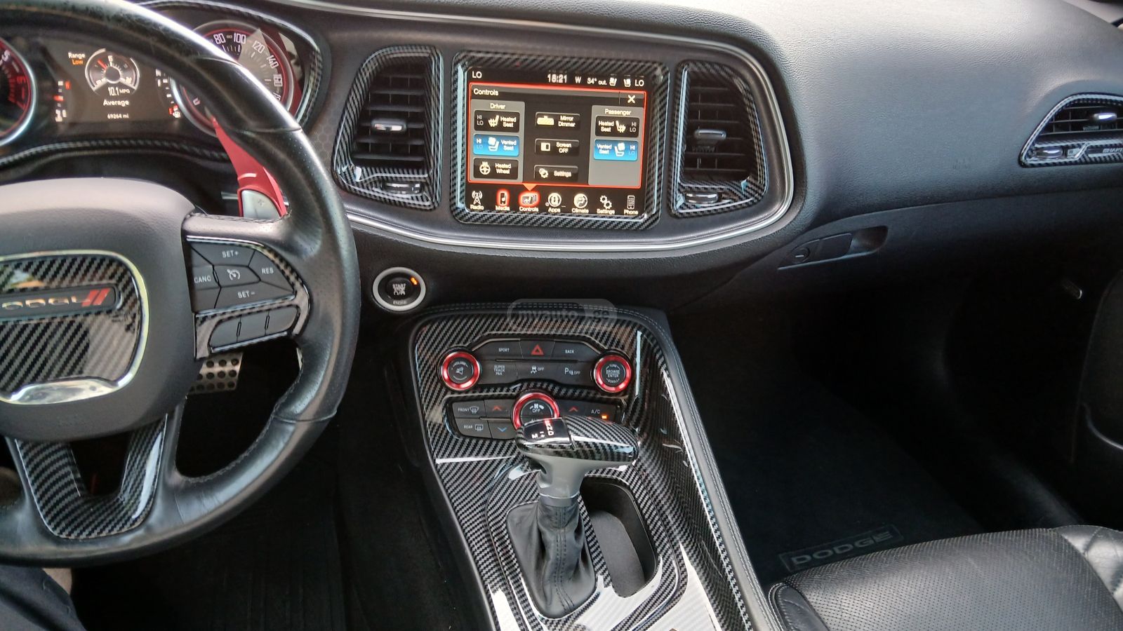 Dodge Challenger - фото 9