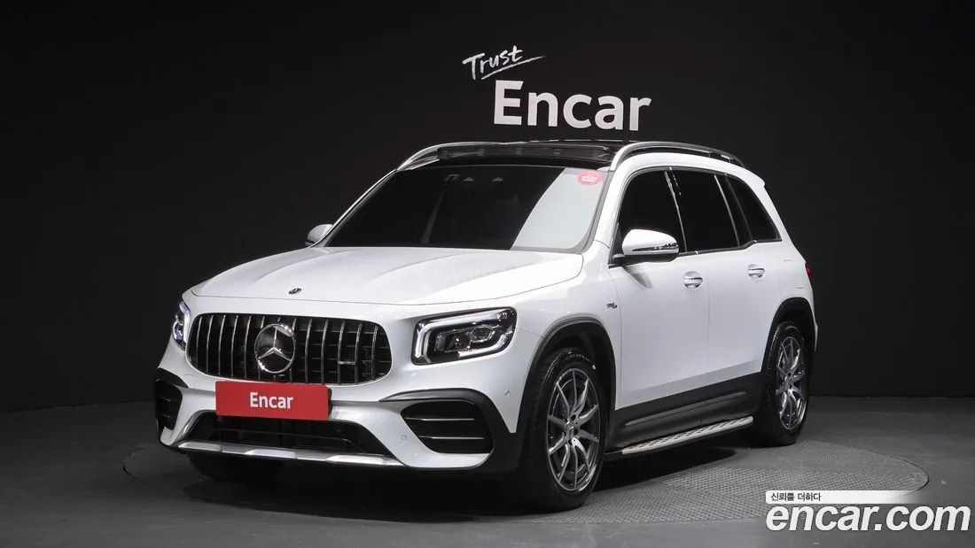 Mercedes-Benz GLB 35 AMG - фото 1