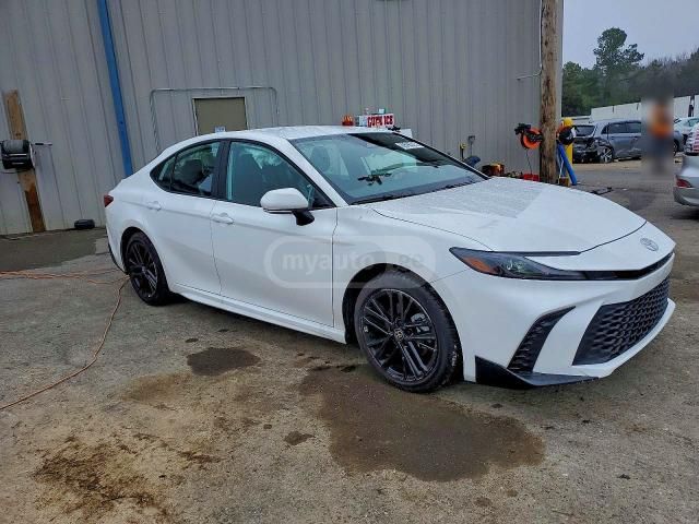 Toyota Camry - фото 3