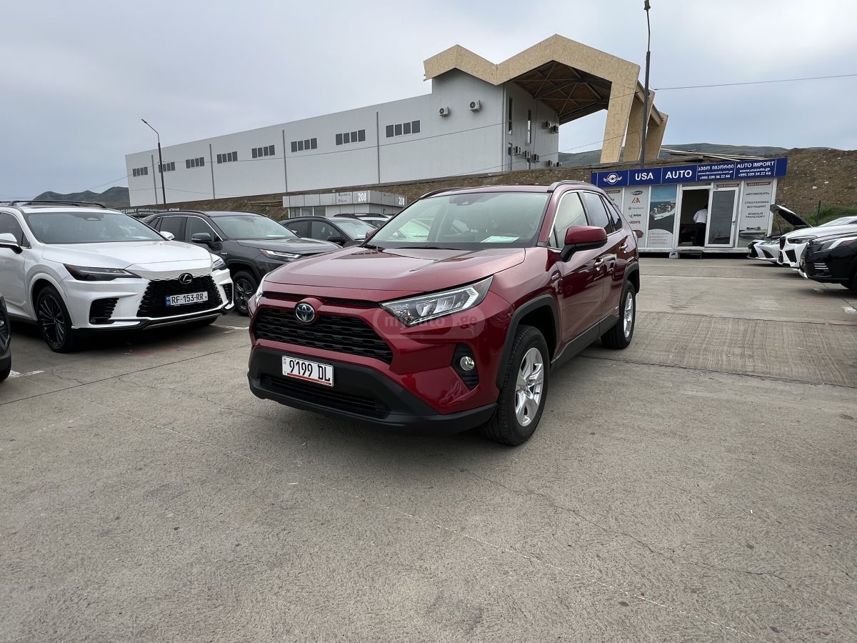 Toyota RAV 4 - фото 2