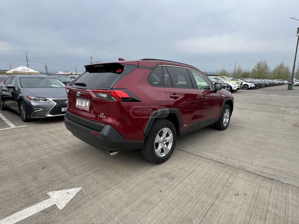 Toyota RAV 4 - фото 6